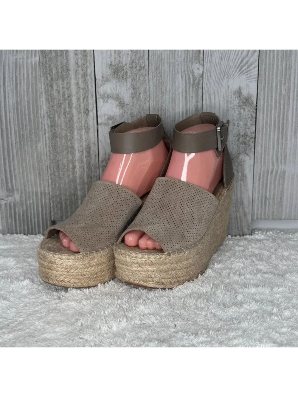 Marc Fisher Taupe Perforated Suede Platform Espadrille Sandals Size 8 M